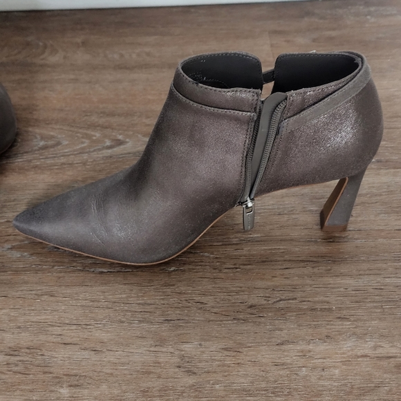 Keeshey Bootie Vince Camuto 9.5M - Picture 2 of 3
